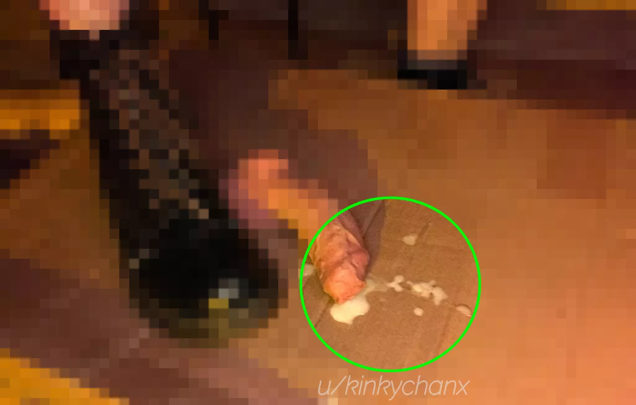 Whenever you see uncensored cummies on your monitor screen, you know what to do, beta. Lick it up 👅💦