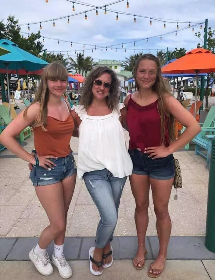 Where an how would you use these mother an daughter's in public