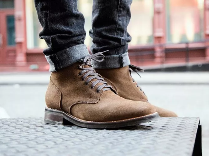 Where can I find a pair of boots to buy online that look like these?