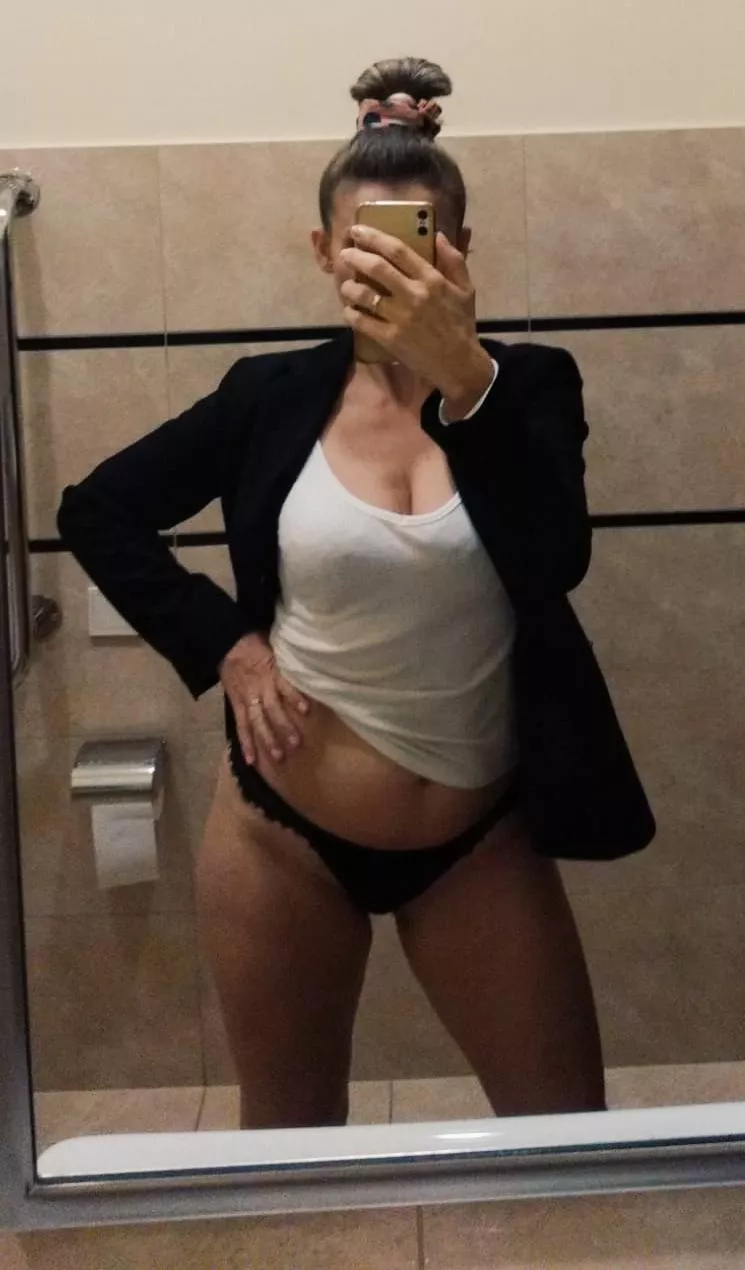where is my skirt 🤔 wife at work (f) ❤