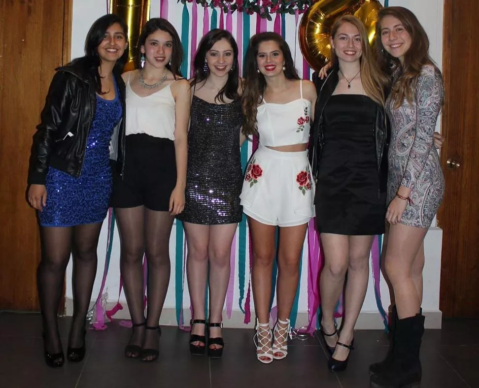 which 2 girls would u choose and why?? which 2 girls would u choose and why??