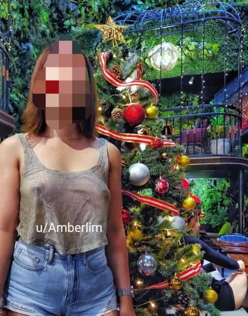 Which is nicer? Xmas tree or...