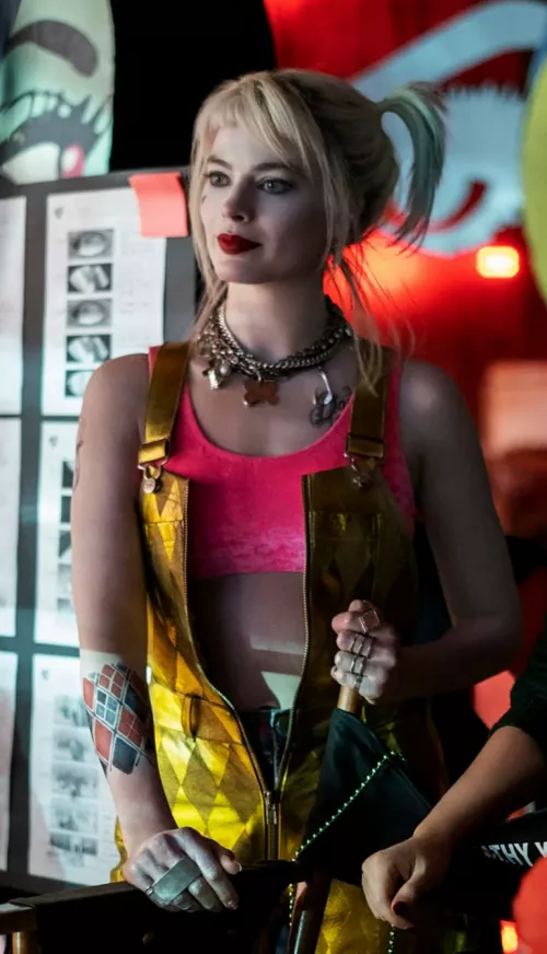 Which Suicide Squad member fucks Harley Quinn the most? [DC]