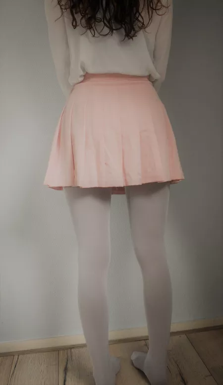 White is like... my favourite non-colour :P