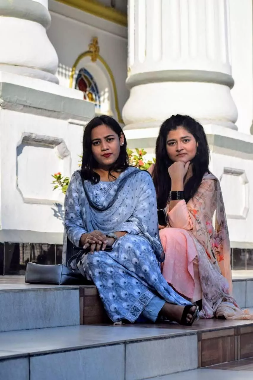 White or pink? Choose and u p v o te, then your choosen one's nude will be sent in your d m. First batch has gotten their nudes, now here for the second batch, do it fast first 100 person will get only and first hundred will get LA address for irl fuck