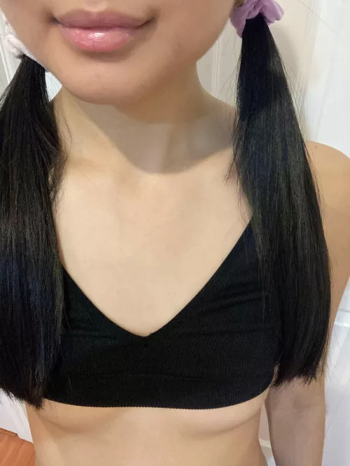 Who appreciates tiny tits?💕