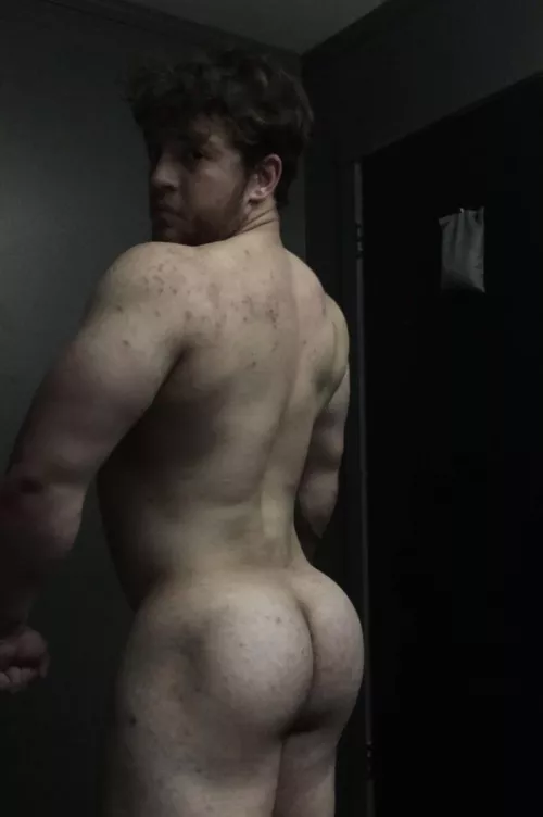 Who asked for a bubble butt for Christmas 😈🍑