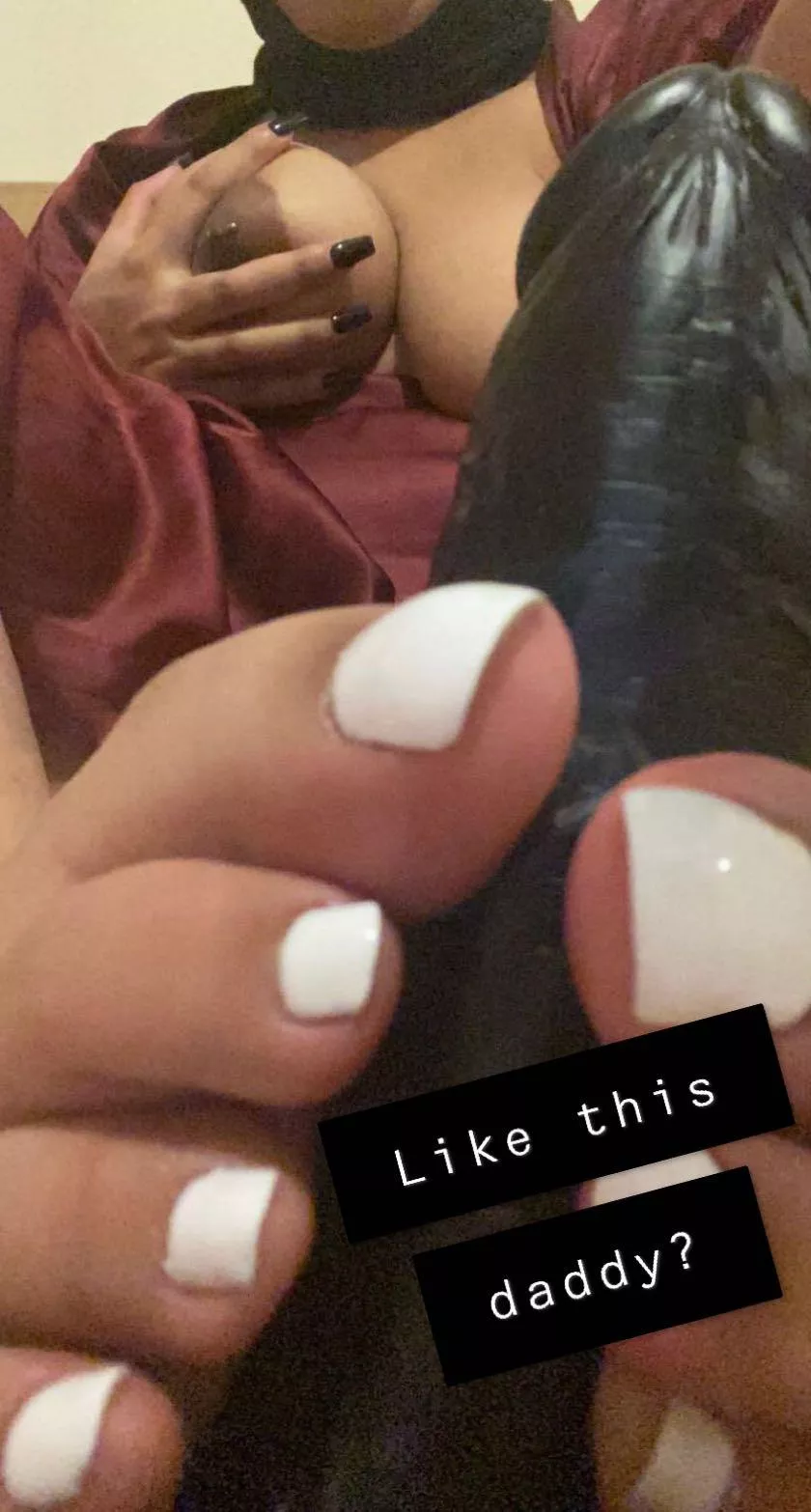 Who doesn’t like white Muslim toes on a BBC 👅