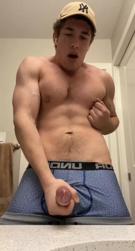 Who doesnโt love some nipple play ๐