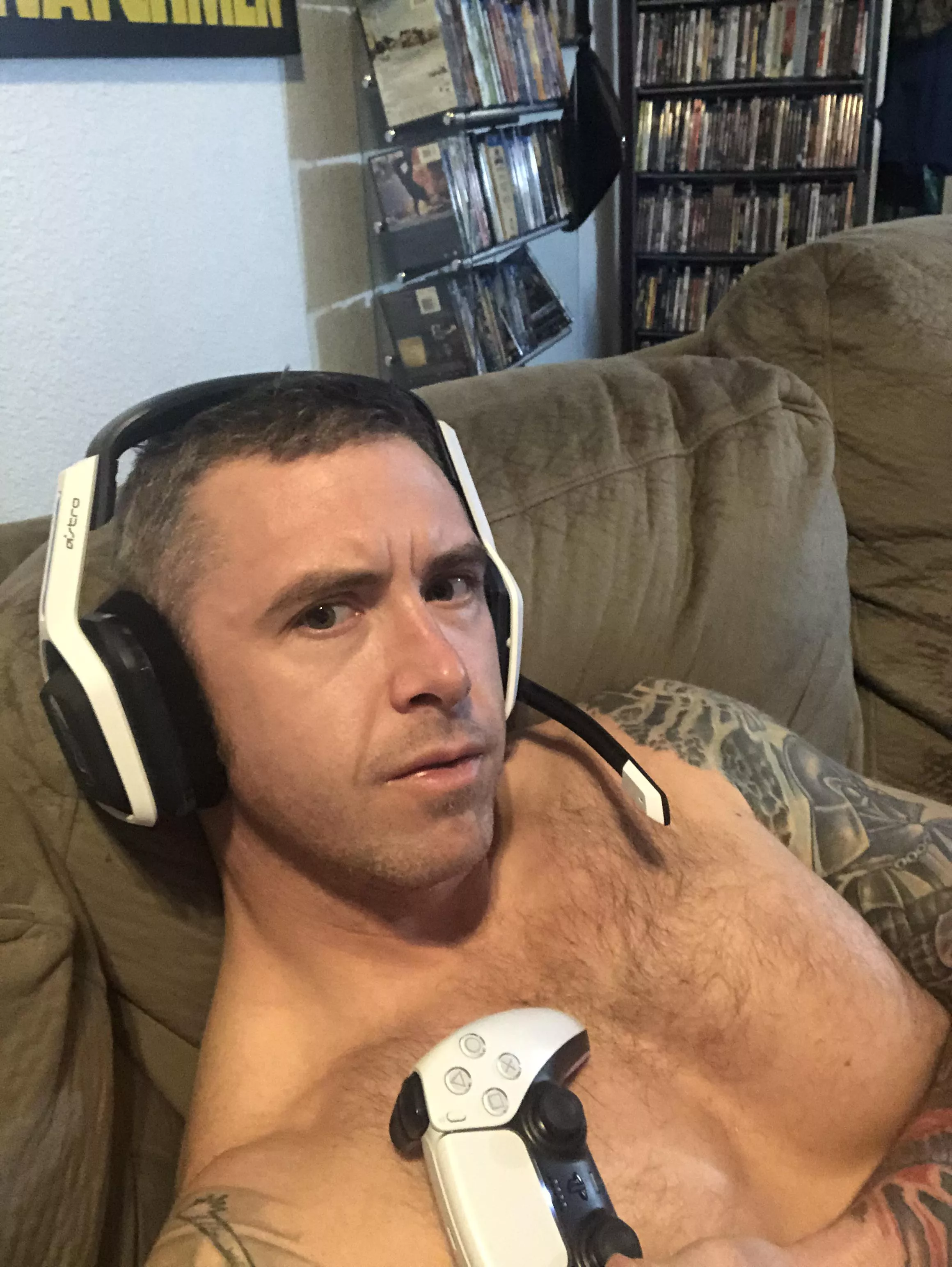 Who else gaming tonight?!