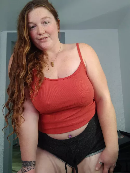 Who else like seeing pokies amd a lil tum😏