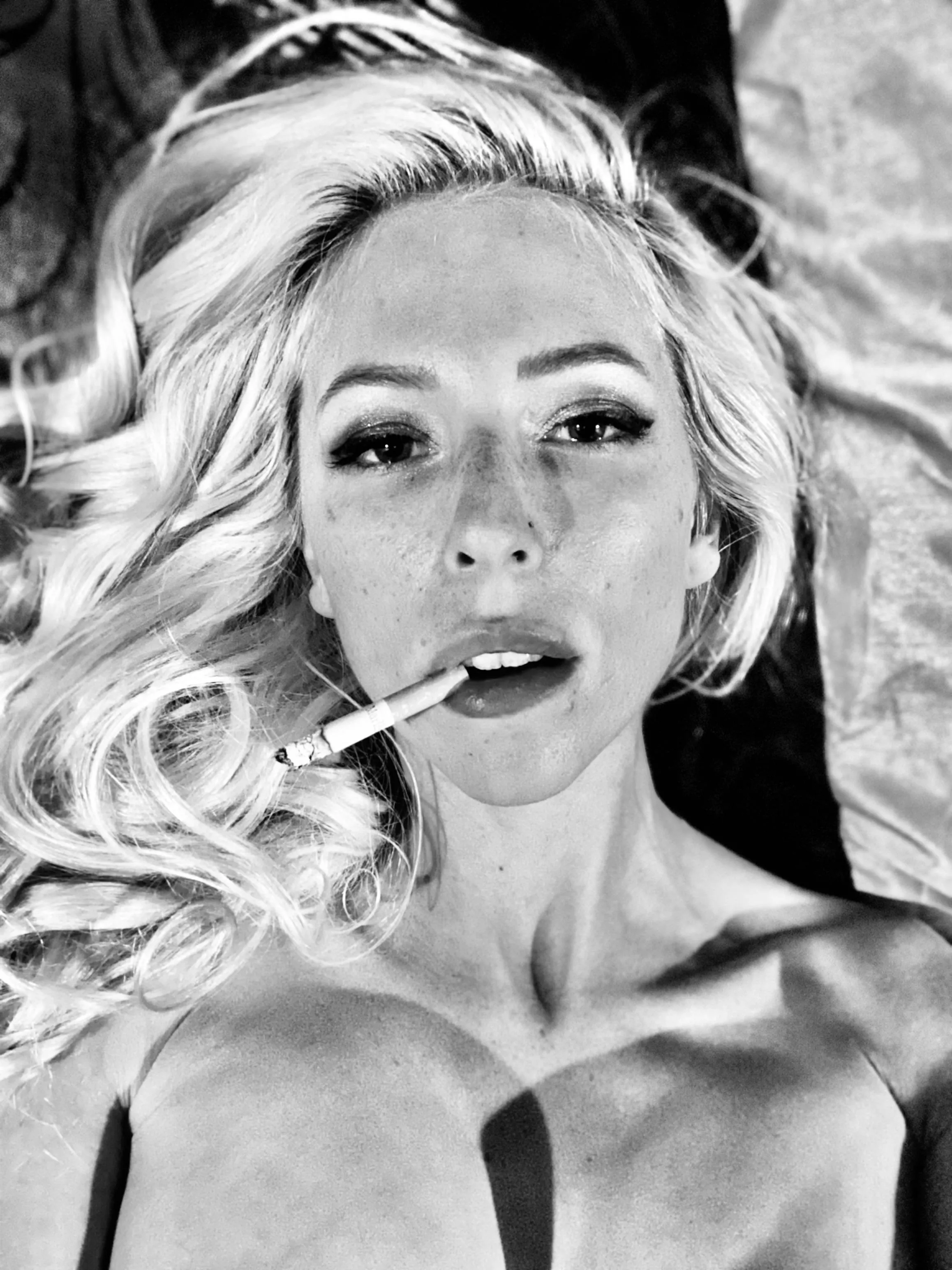 Who else likes smoking after sex 🚬