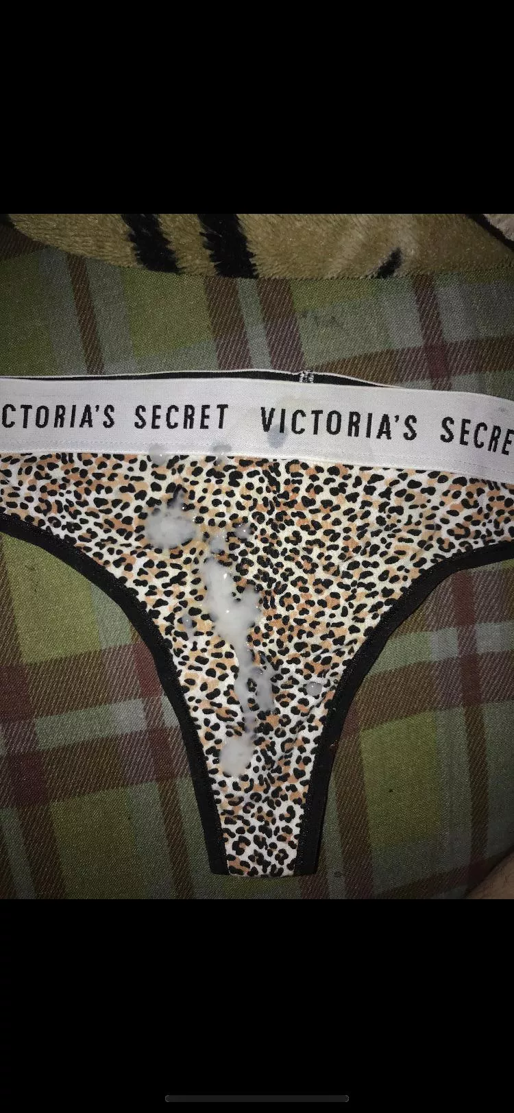 Who have Victoria’s Secret panties to share ?🤤🤤💦🍆 Thongs or Tangas