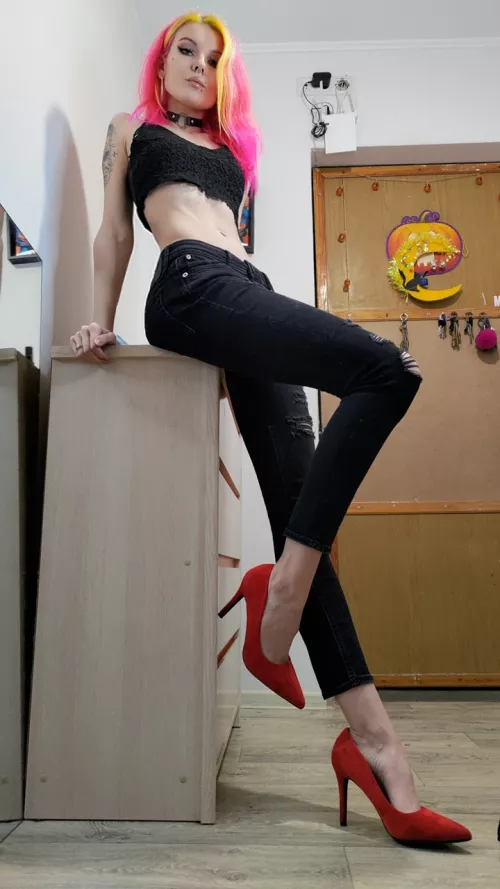 Who into tall girls? :)