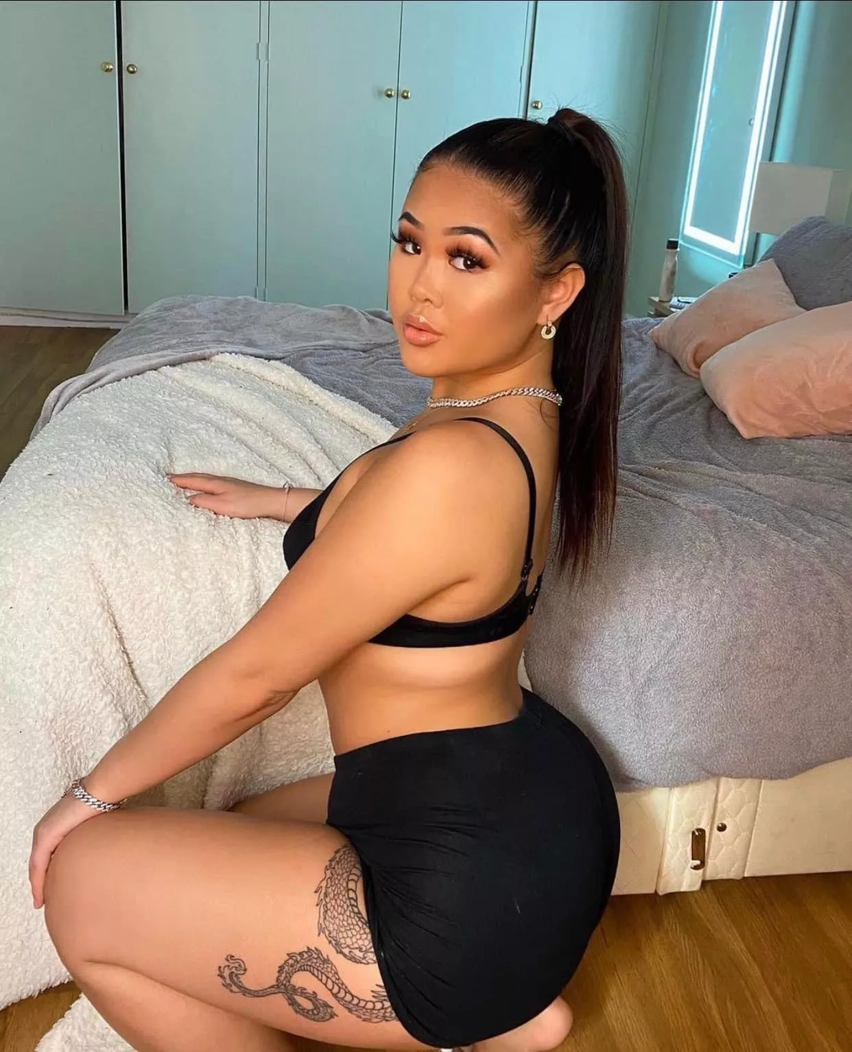 Who knows who this is