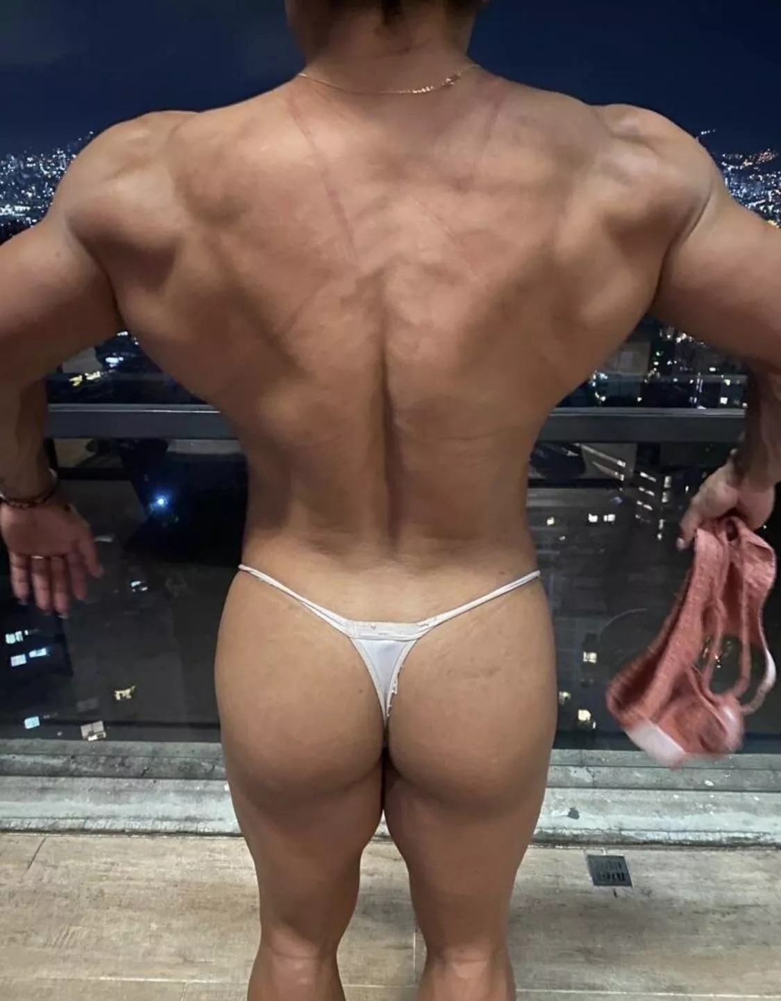 Who likes big backs?