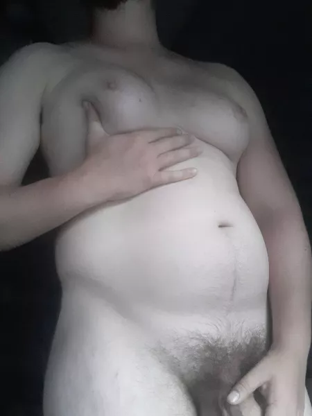 who likes curves 🍐🍐