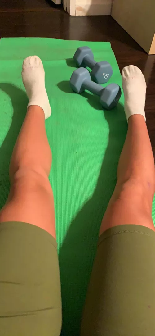 Who loves girls who work out? πͺ