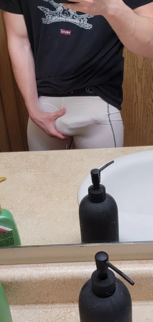 Who loves thick cocks?