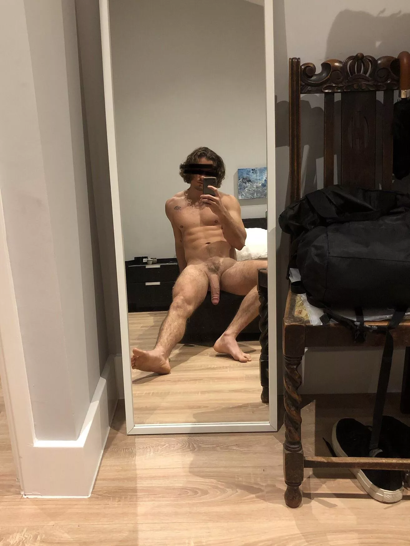 Who needs a distraction right now? 🌚