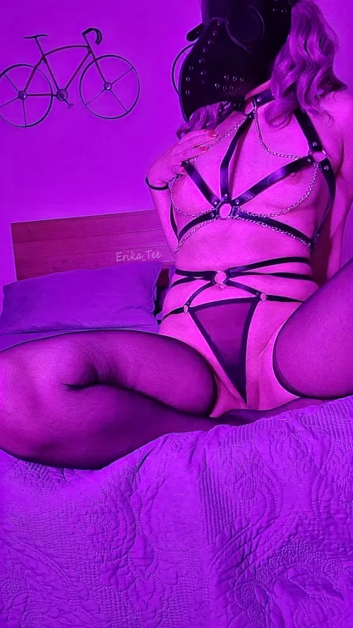 Who needs a slutty goth gf?