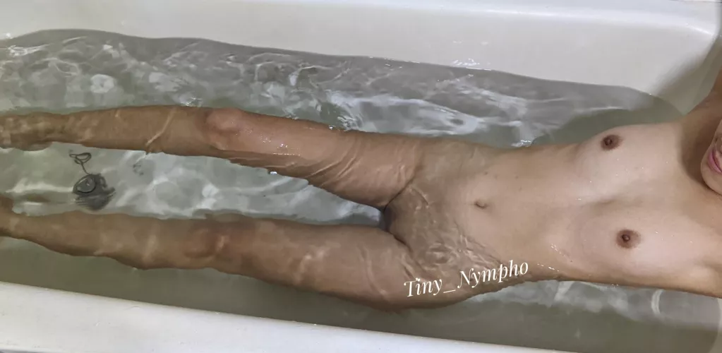 Who ordered wet pussy ♥️🐰💋