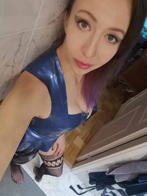 Who said hot latex is always just black