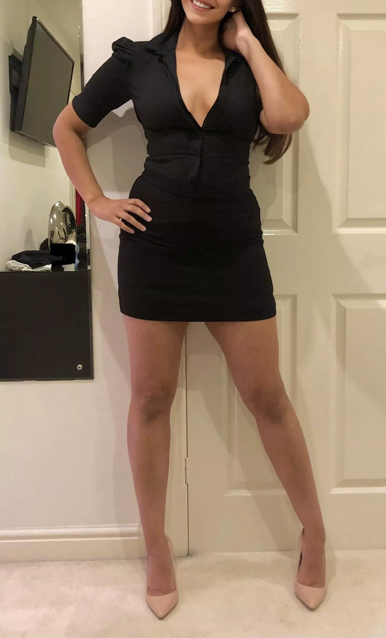 Who said work attire can't be sexy...🖤😘 British Punjabi Indian