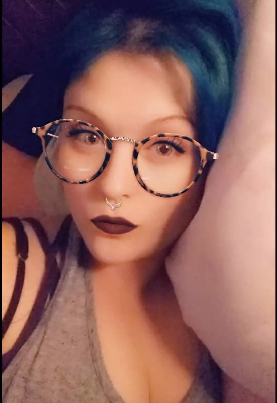 Who says a goth girl can't be a snowbunny?