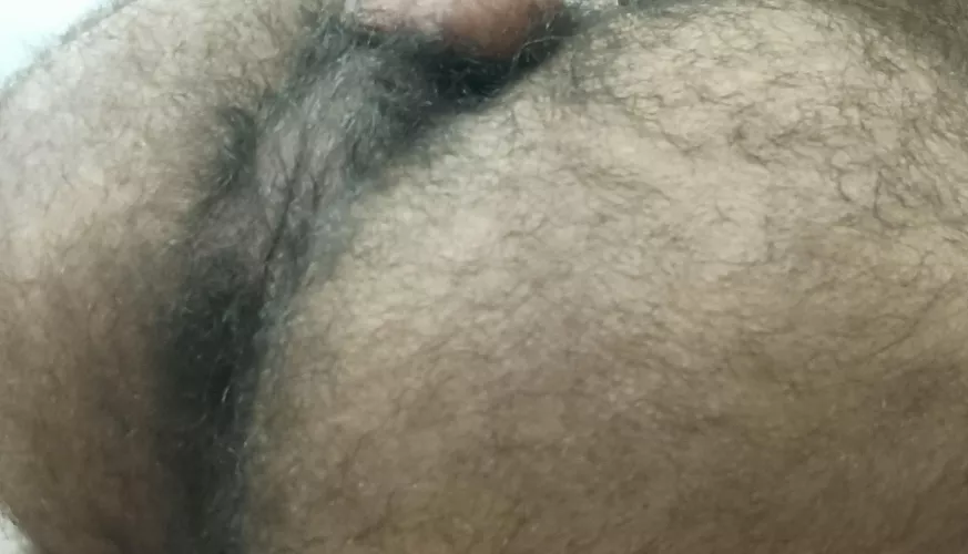 Who so ever wants to make love to this ass, feel free to hit my dms