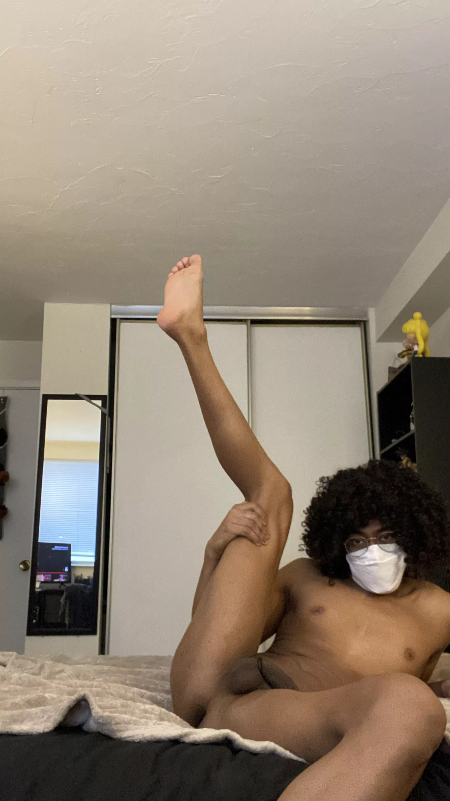 Who tryna fuck me in this position??