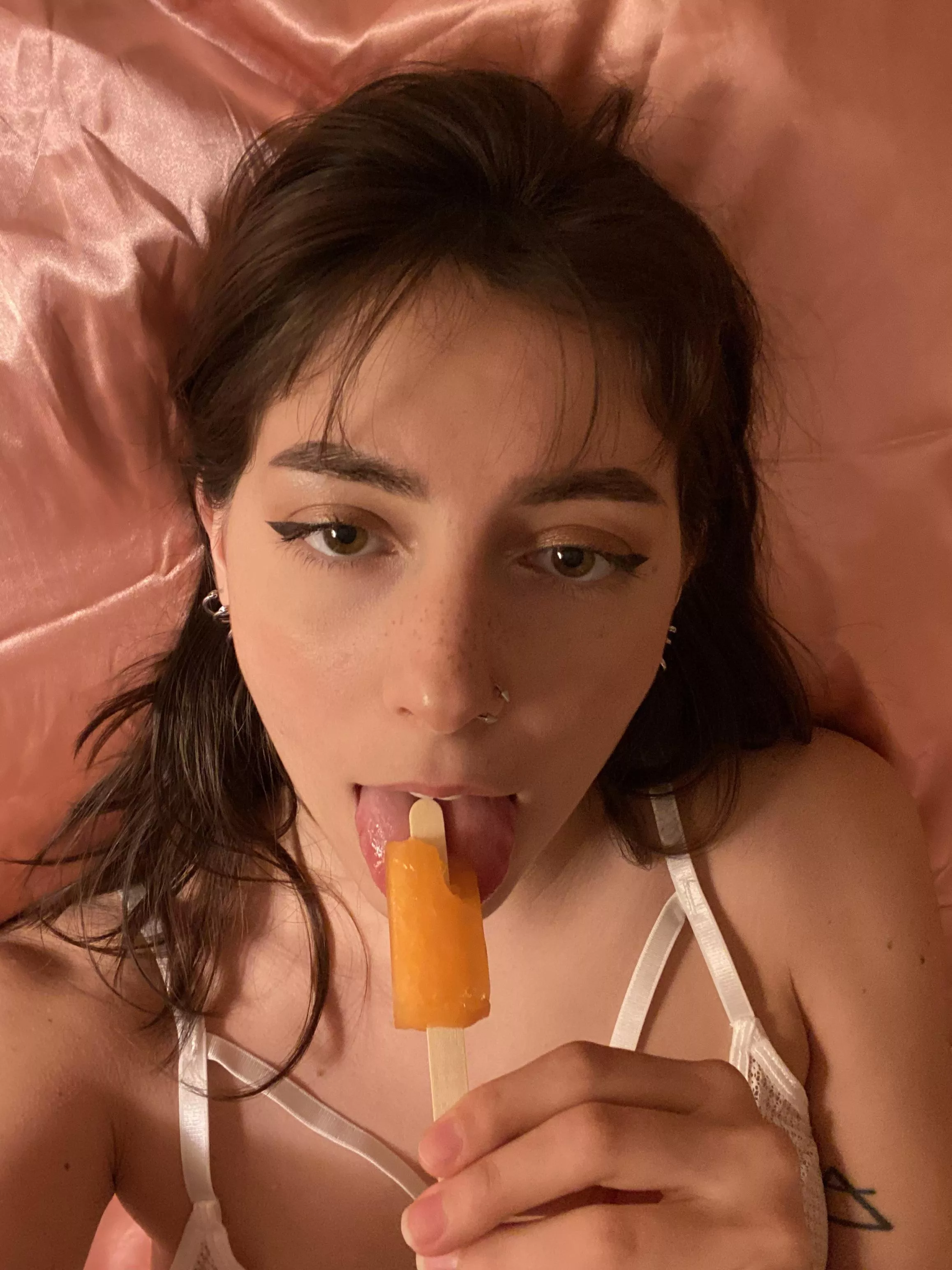 who wants 2 ummm replace it