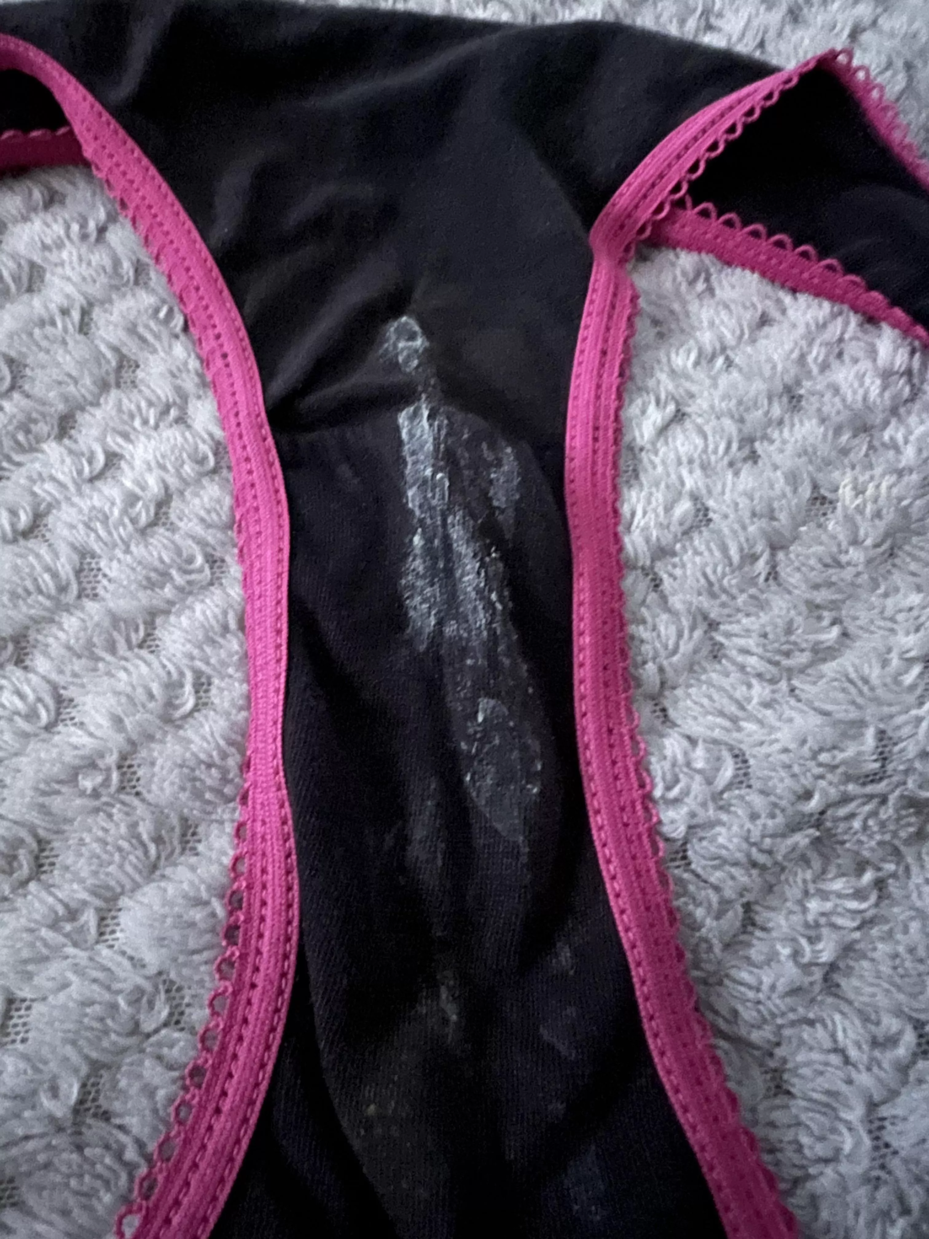 Who wants a lick? 👅