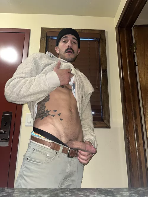 Who wants it in their mouth? 👅