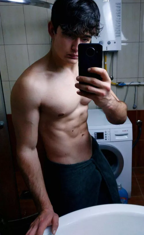 Who wants me to be in his bed?