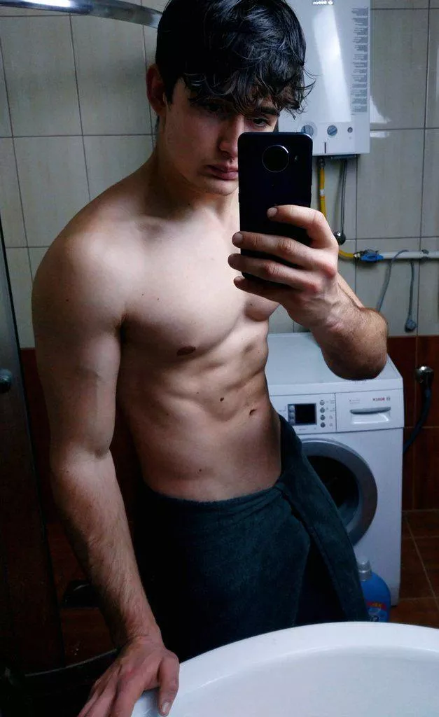 Who wants me to be in his bed?