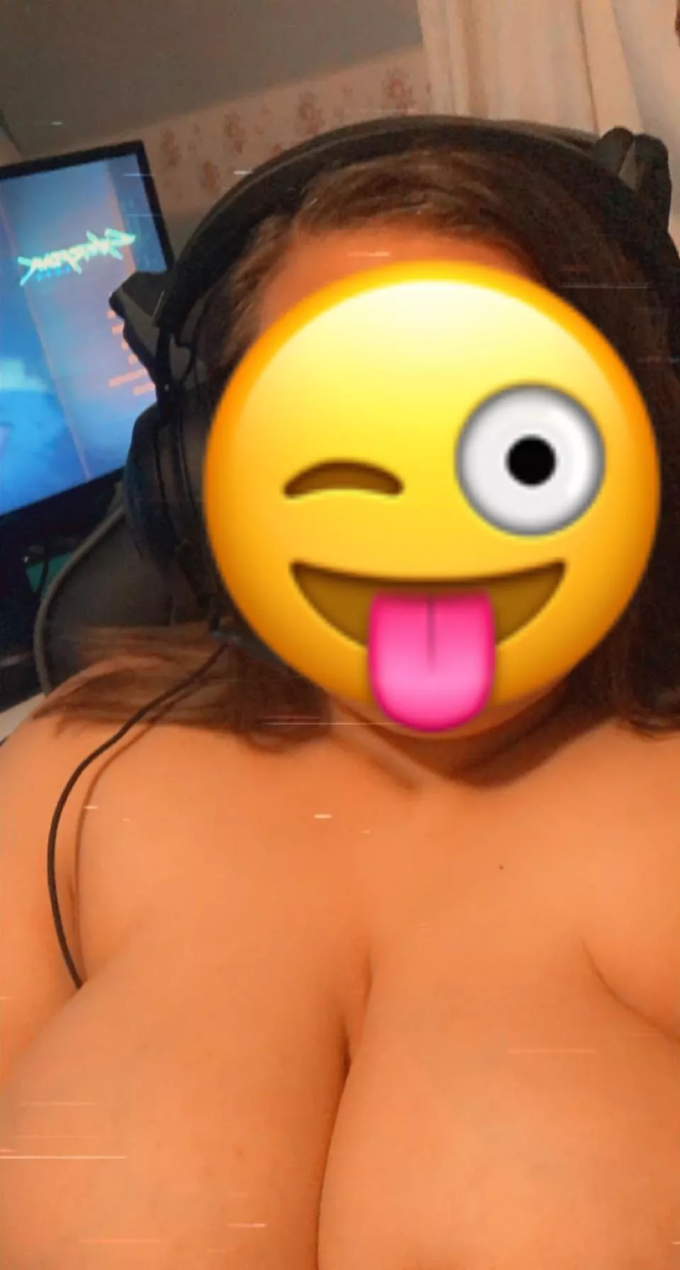 Who wants my discord ππ Who wants my discord ππ