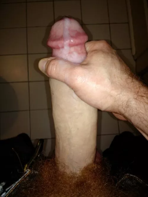 Who wants my ginger cum?