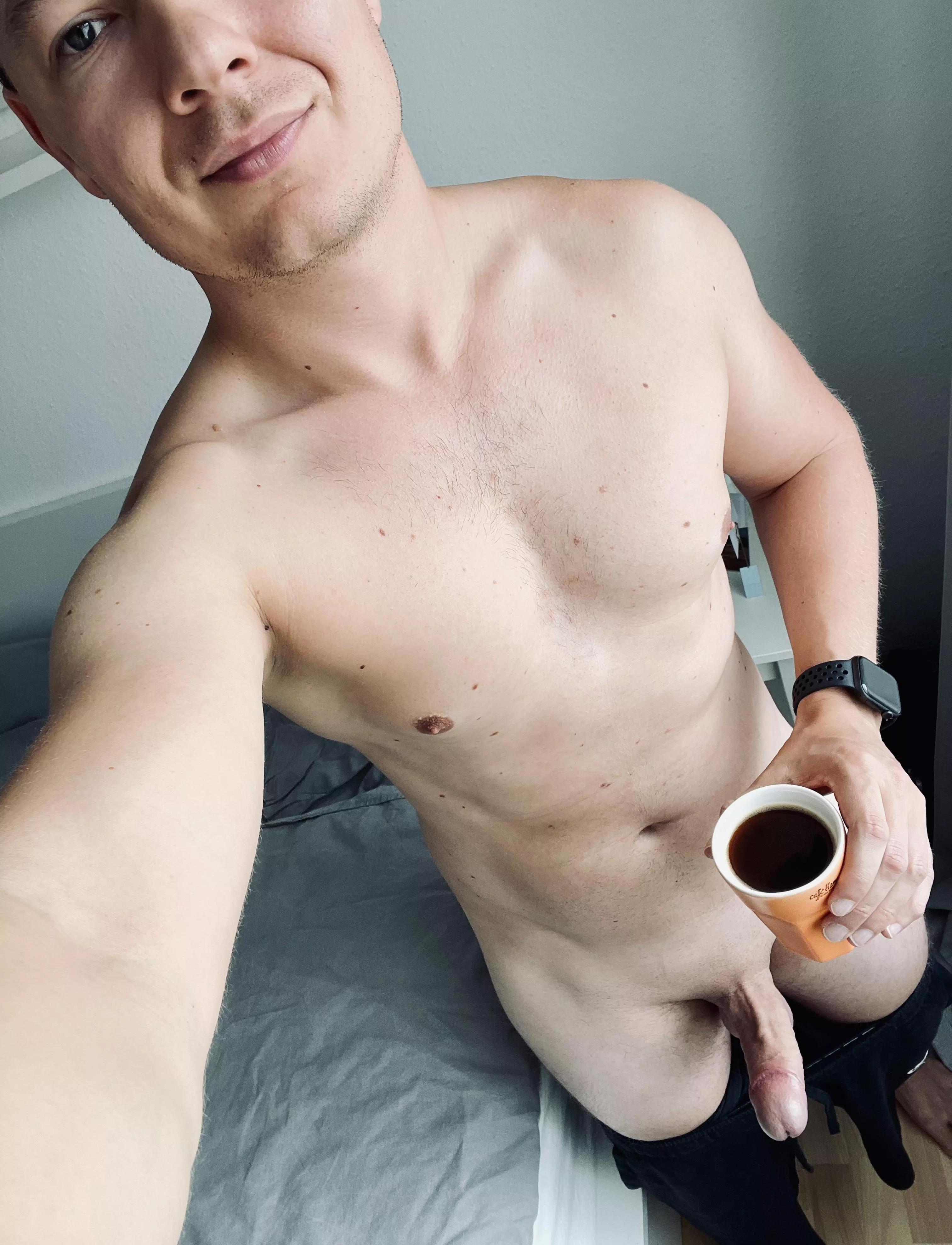 Who wants some coffee (and maybe more) in bed? šš Who wants some coffee (and maybe more) in bed? šš