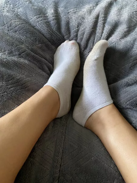 Who wants this pair of sweaty dirty socks? Just worked out in them too  serious inquiries only 