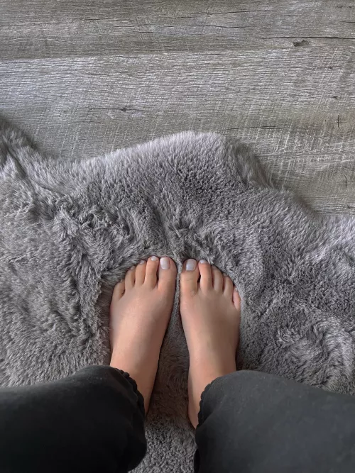 Who wants to be my feet valentine? ππ