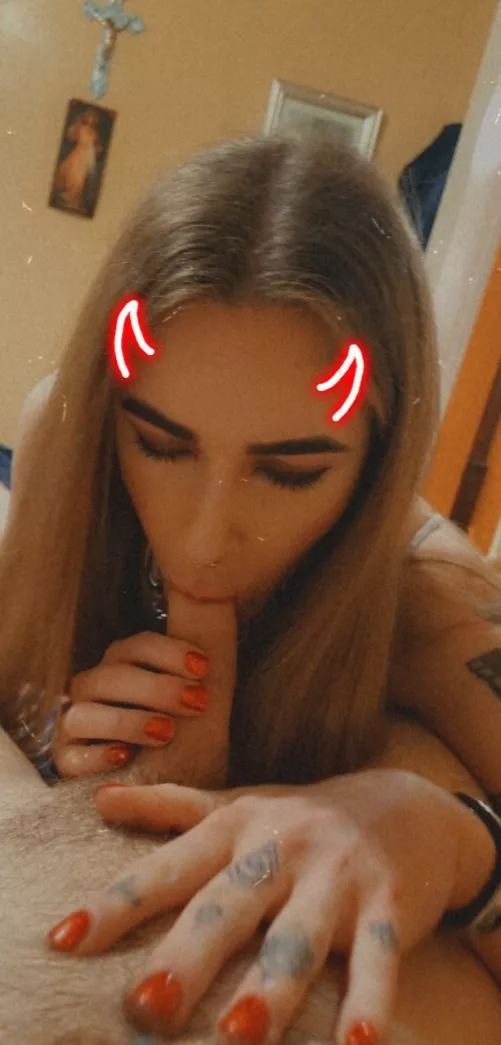 Who wants to be next ?👅