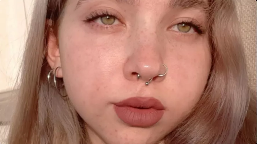 Who wants to cocktrib my classmate? 🥵Kik: Chris_8492