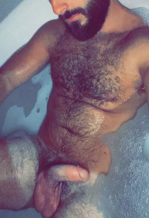 Who wants to come relax with me