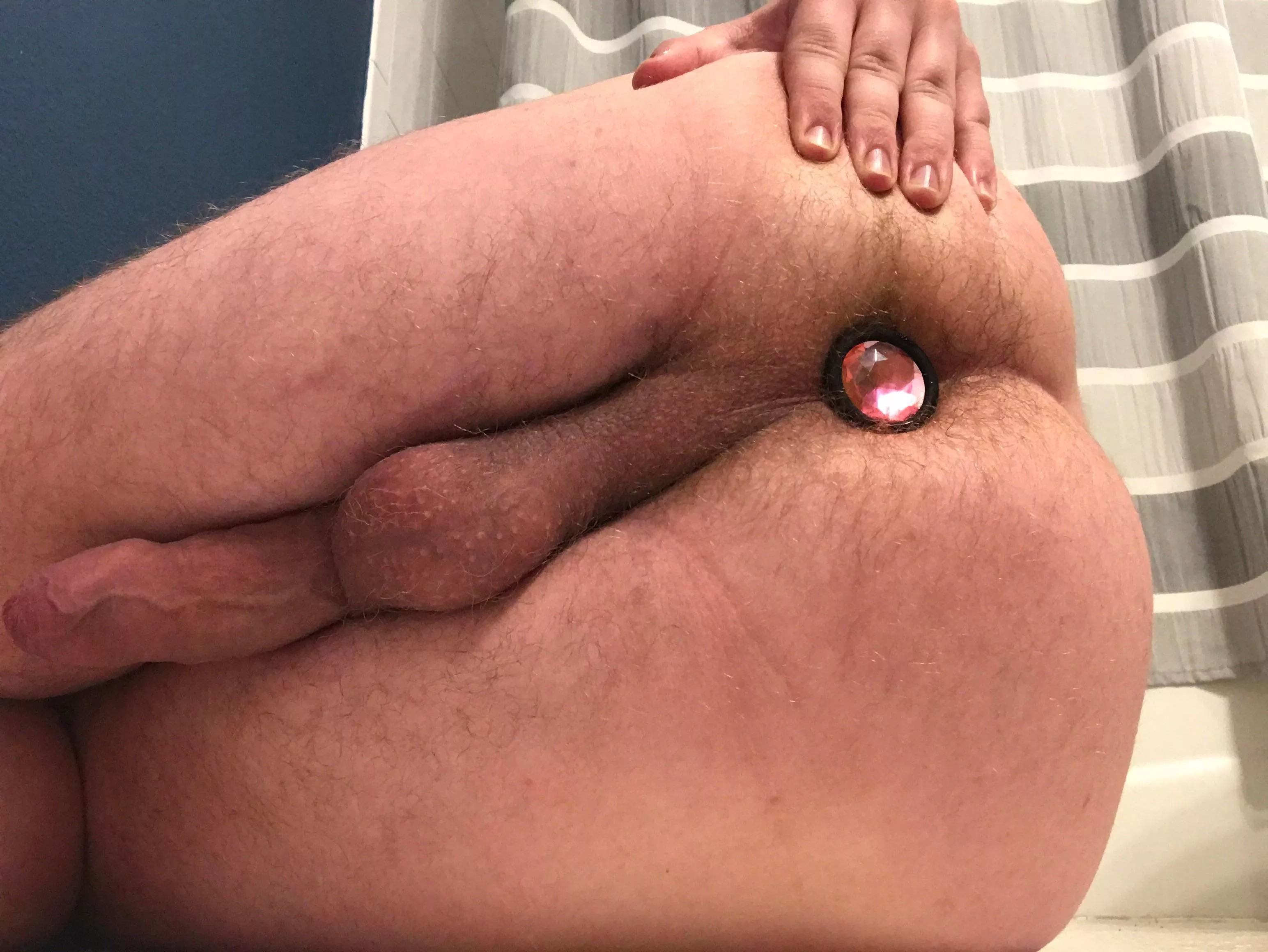 Who wants to come take out this plug and breed my hole? PMs welcome 😜