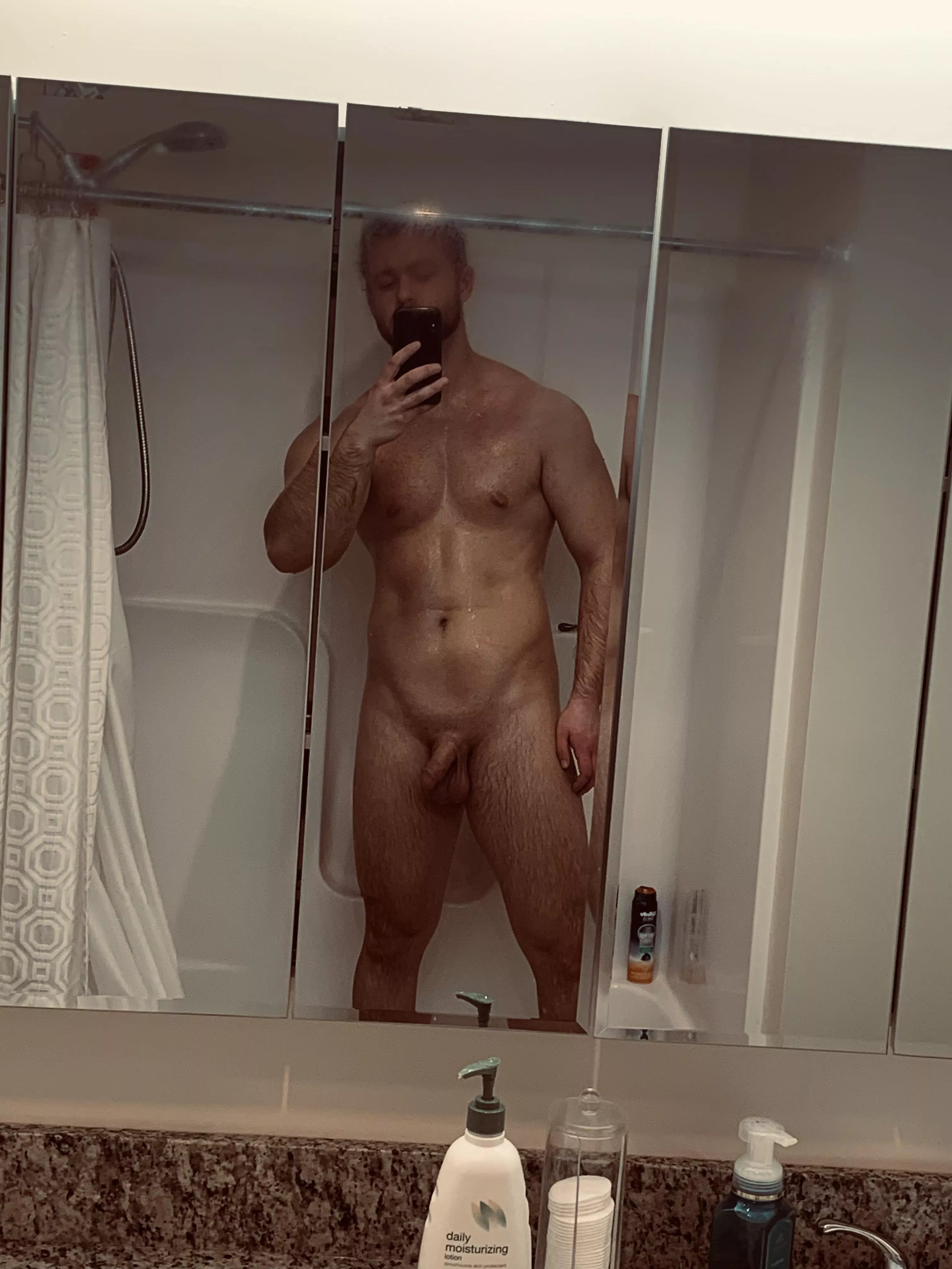 Who wants to find out if I’m a grower or a shower? (21)