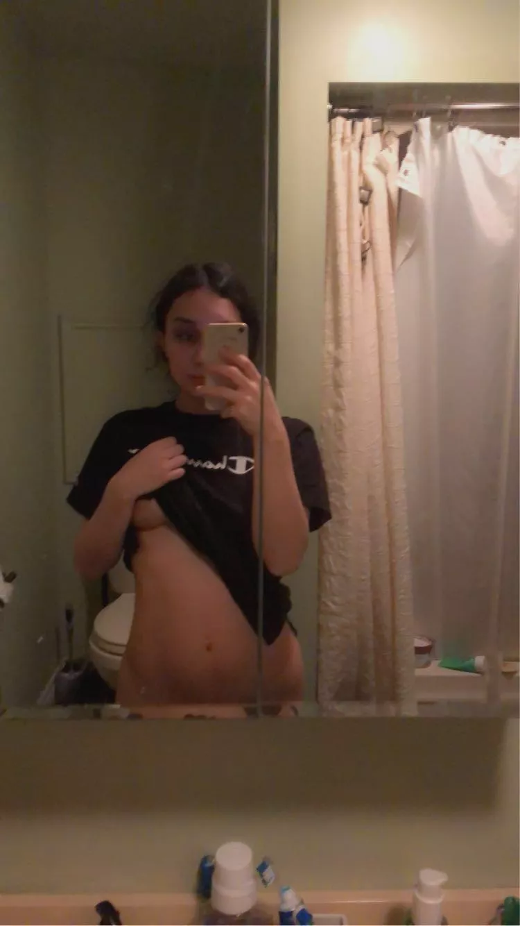 Who wants to fuck my perfect body (f)