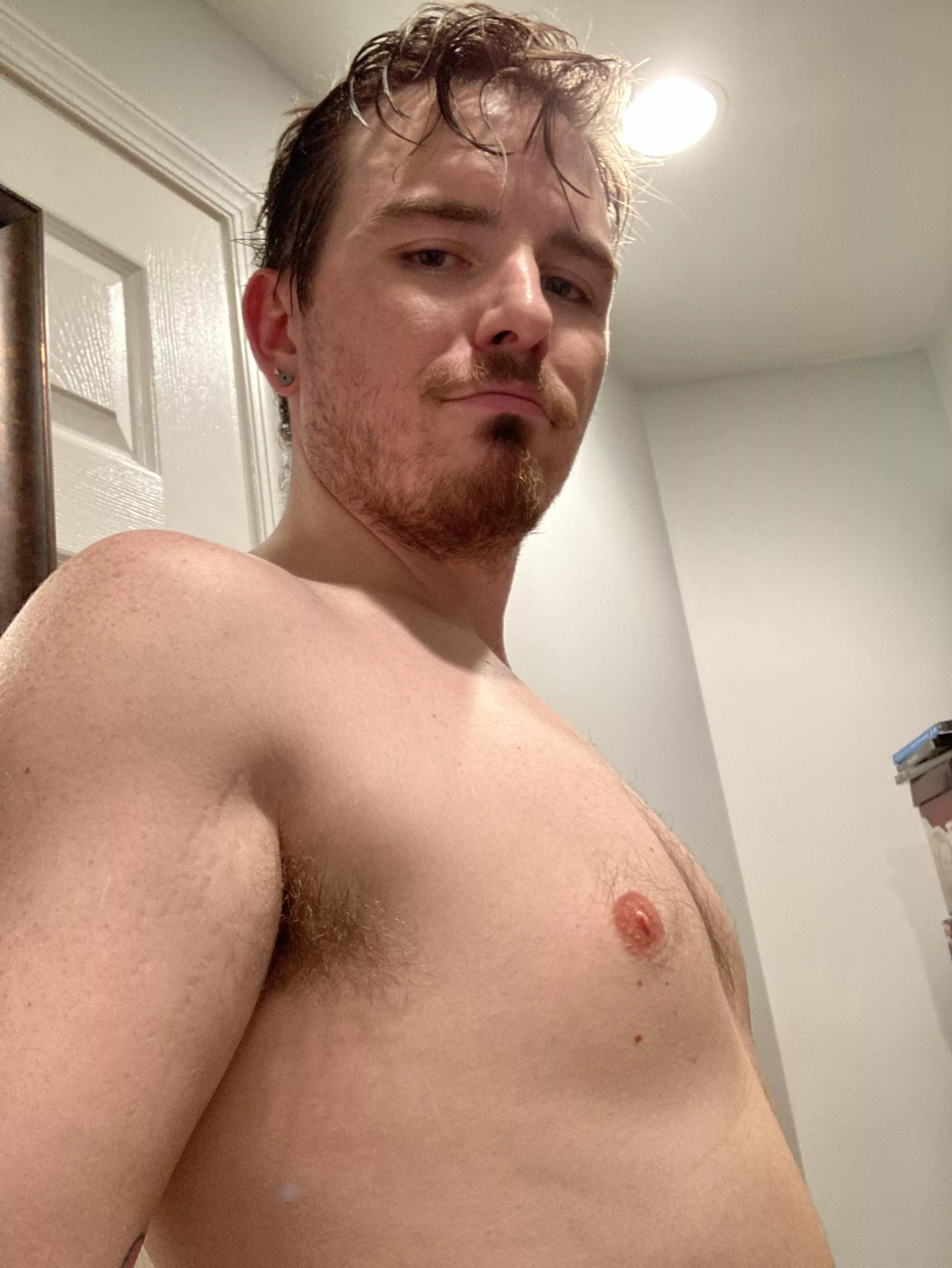 Who wants to get high and make out? Who wants to get high and make out?