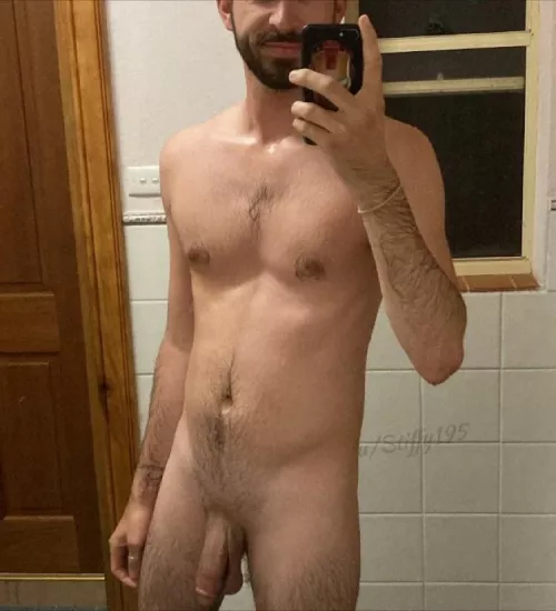 Who wants to get me hard? 😏