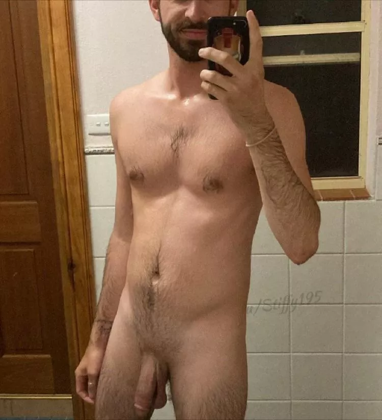 Who wants to get me hard? 😏